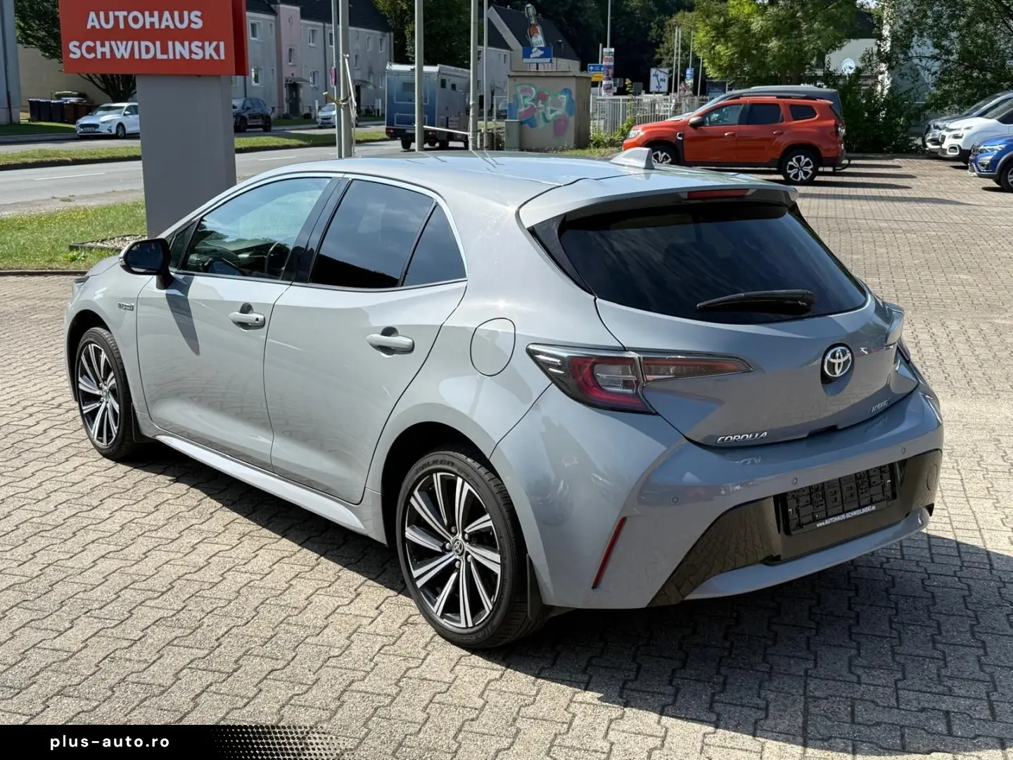 TOYOTA Corolla 1.8 16V Hybrid Automatik