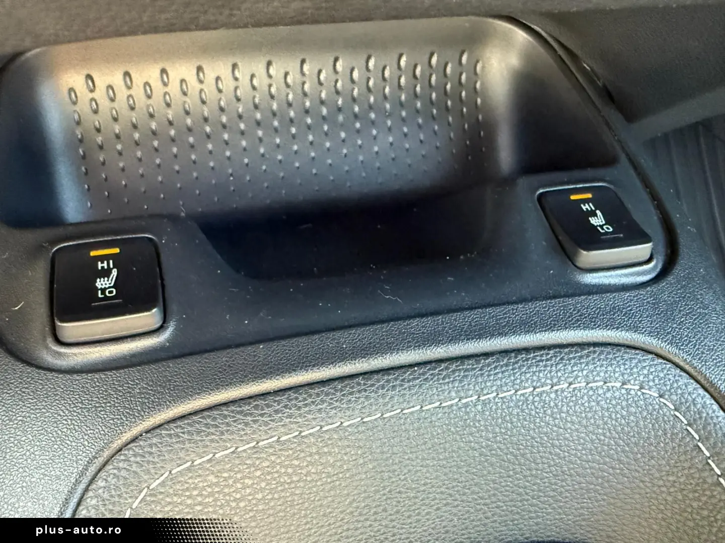 TOYOTA Corolla 1.8 16V Hybrid Automatik