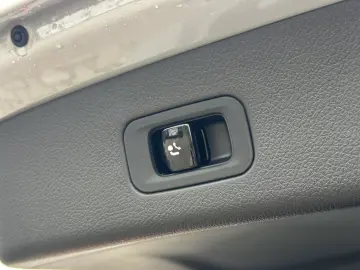 Mercedes-Benz GLC 300 4M AMG Advanced Plus Pano AHK