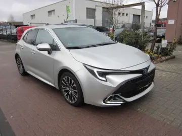 TOYOTA Corolla 1 8 Hybrid Team Deutschland