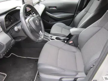 TOYOTA Corolla 1 8 Hybrid Team Deutschland