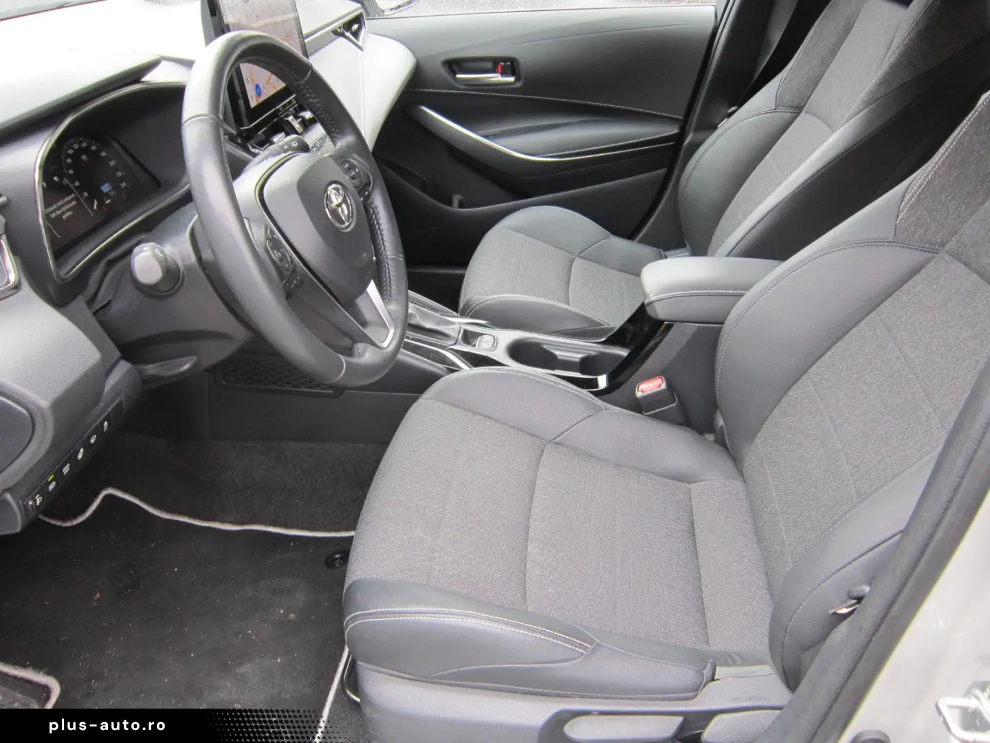 TOYOTA Corolla 1 8 Hybrid Team Deutschland