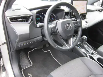 TOYOTA Corolla 1 8 Hybrid Team Deutschland