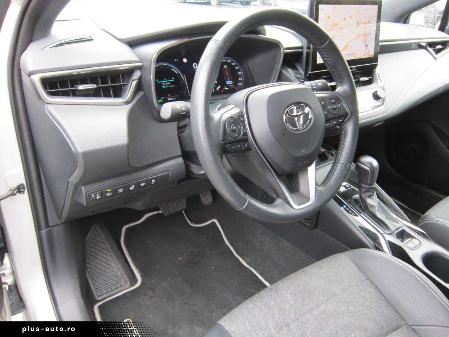 TOYOTA Corolla 1 8 Hybrid Team Deutschland