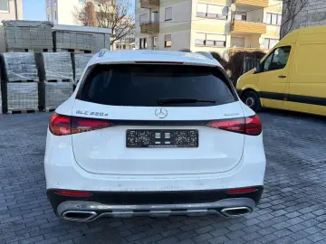 MERCEDES-BENZ GLC 220 d 4Matic LED NAVI KAM ALU SPUR&hellip;