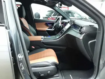 MERCEDES-BENZ GLC 200 4M-AMG Line Advanced KAM360