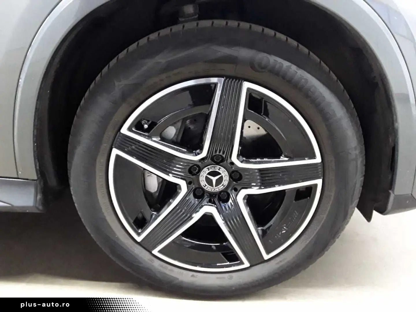 MERCEDES-BENZ GLC 200 4M-AMG Line Advanced KAM360