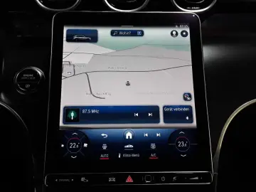 MERCEDES-BENZ GLC 200 4M-AMG Line Advanced KAM360