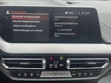 BMW 218 Gran C M Sport AHK HiFi Kamera Driving 18 DA