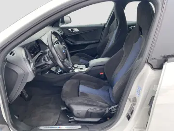 BMW 218i Gran Coupé    M-Sport M-Sitze SpurAss HUD H