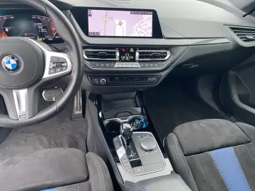 BMW 218i Gran Coupé    M-Sport M-Sitze SpurAss HUD H