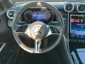 MERCEDES-BENZ GLC 200 4M DigiLight TWA EASY-PACK Carplay