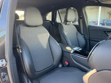 MERCEDES-BENZ GLC 200 4M DigiLight TWA EASY-PACK Carplay