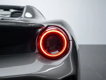 FERRARI 488 Pista Spider CARBON LIFT 1. HAND STOCK TOP