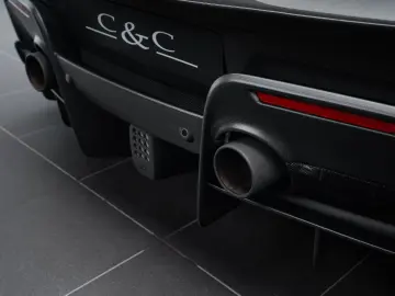 FERRARI 488 Pista Spider CARBON LIFT 1. HAND STOCK TOP