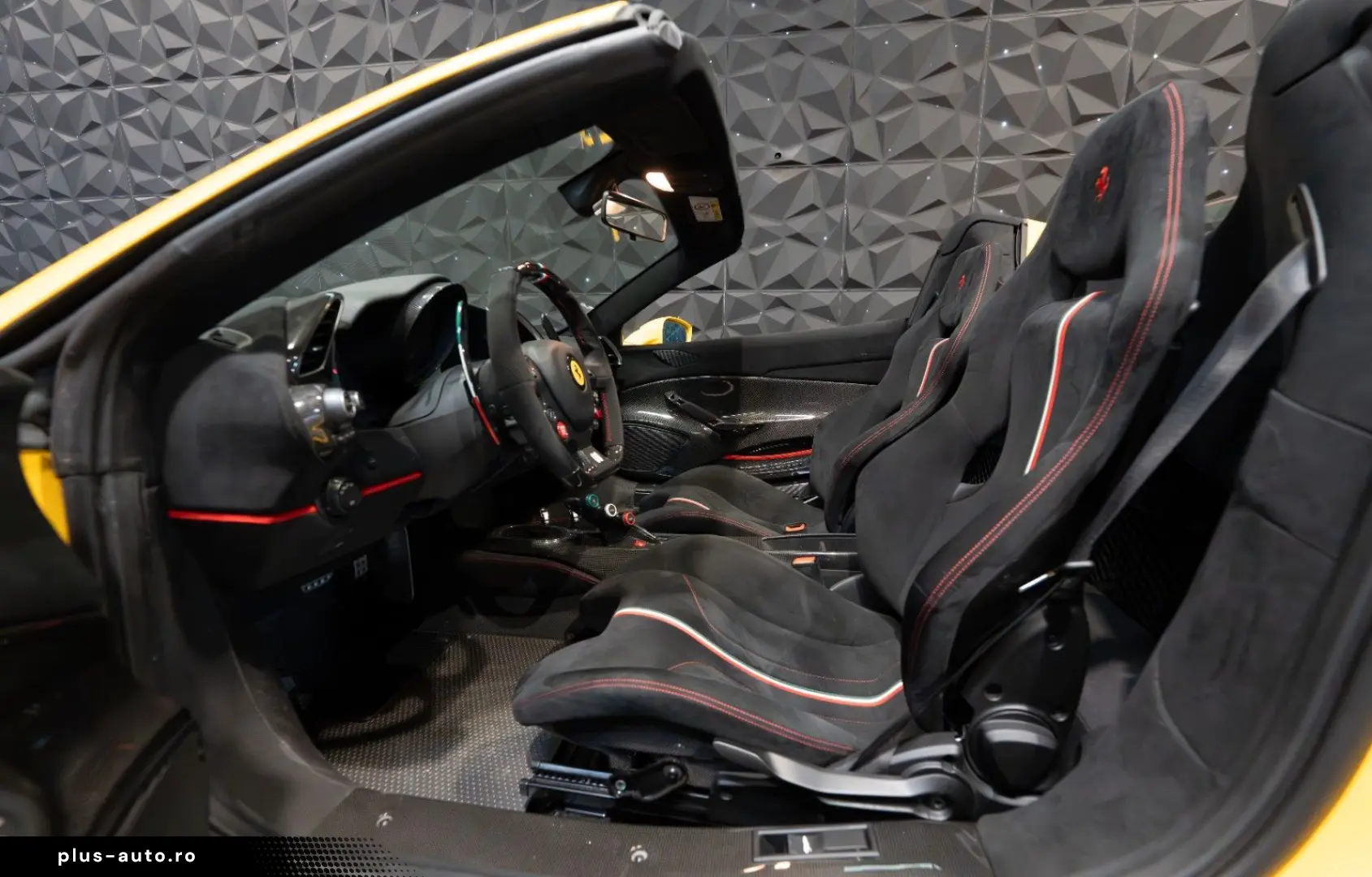 FERRARI 488 Pista Spider - Full Carbon - Lift - Historic