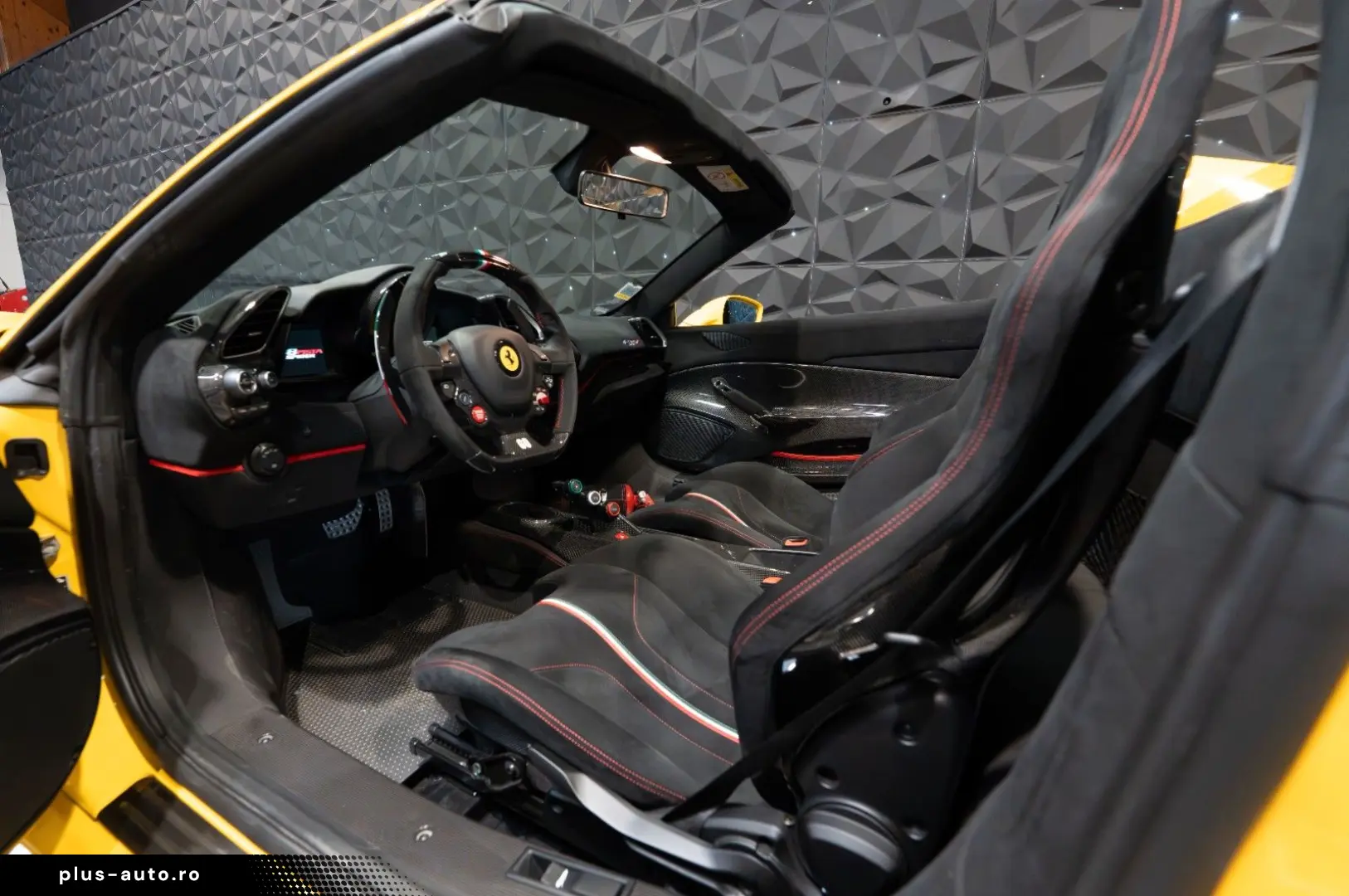 FERRARI 488 Pista Spider - Full Carbon - Lift - Historic