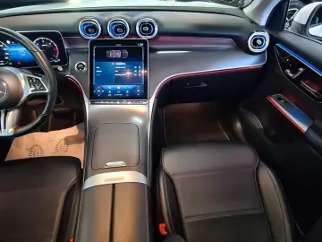 MERCEDES-BENZ GLC 220d 4M 2x Avantg Pano Memo MBUX L&hellip;