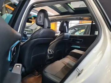 MERCEDES-BENZ GLC 220d 4M 2x Avantg Pano Memo MBUX L&hellip;