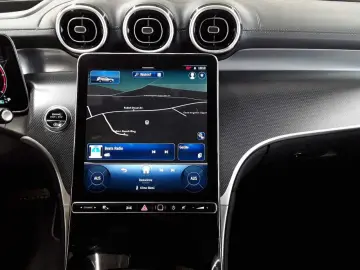 MERCEDES-BENZ GLC 220d-AMG Advanced Premium Pano AHK