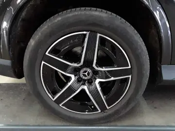 MERCEDES-BENZ GLC 220d-AMG Advanced Premium Pano AHK