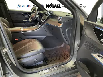 MERCEDES-BENZ GLC 220 D 4MATIC AMG LINE AHK PANO HEA&hellip;