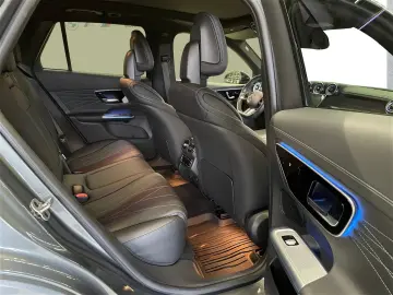 MERCEDES-BENZ GLC 220 D 4MATIC AMG LINE AHK PANO HEA&hellip;