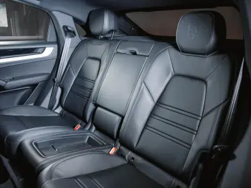 PORSCHE Cayenne S E-Hybrid Coupé Sport Design Paket