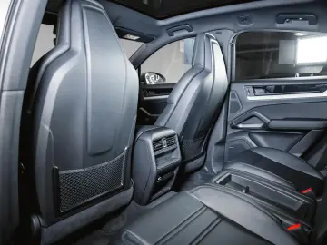 PORSCHE Cayenne S E-Hybrid Coupé Sport Design Paket