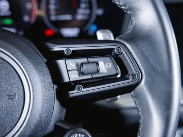 PORSCHE Cayenne S E-Hybrid Coupé Sport Design Paket