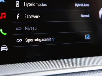 PORSCHE Cayenne S E-Hybrid Coupé Sport Design Paket
