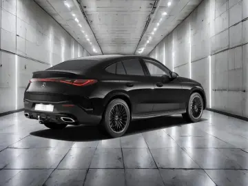 MERCEDES-BENZ GLC 300 4M Coupé AMG NIGHT PANO AHK
