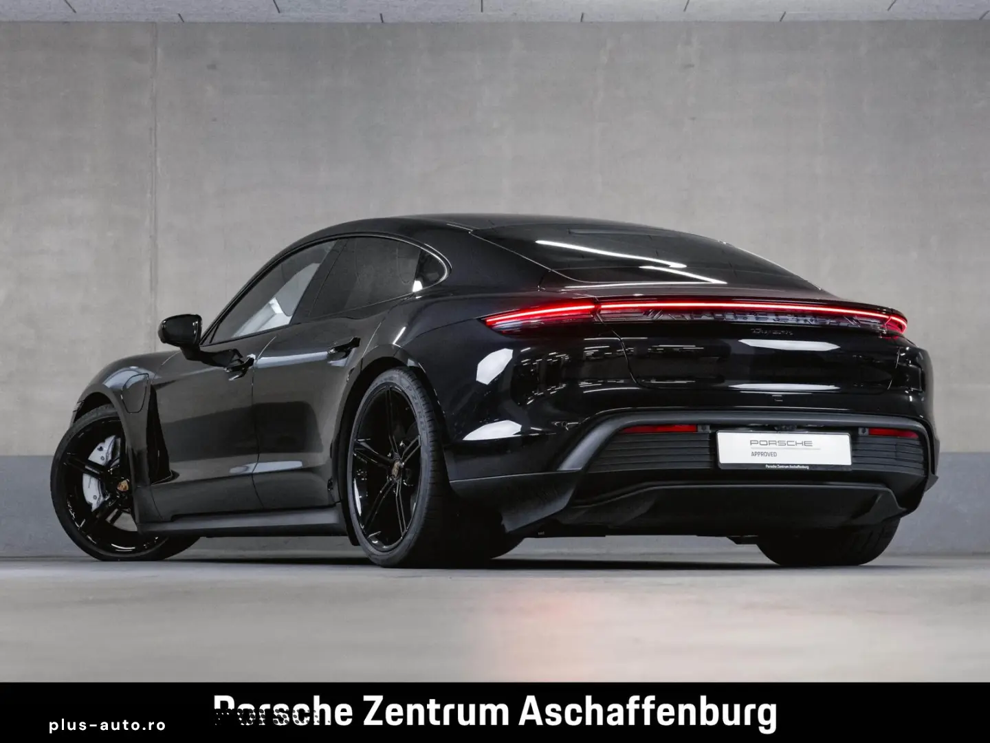 PORSCHE Taycan Performancebatterie  Panoramadach 4 1