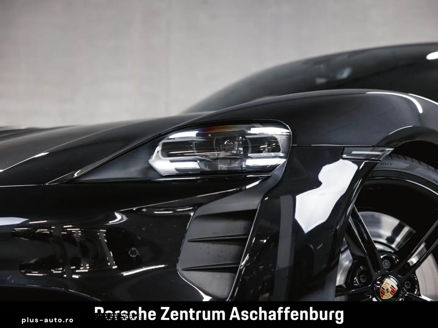 PORSCHE Taycan Performancebatterie  Panoramadach 4 1