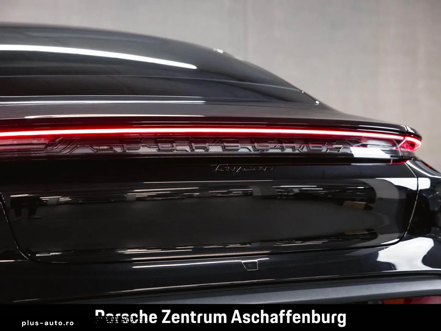 PORSCHE Taycan Performancebatterie  Panoramadach 4 1