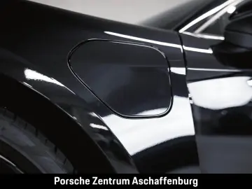 PORSCHE Taycan Performancebatterie  Panoramadach 4 1