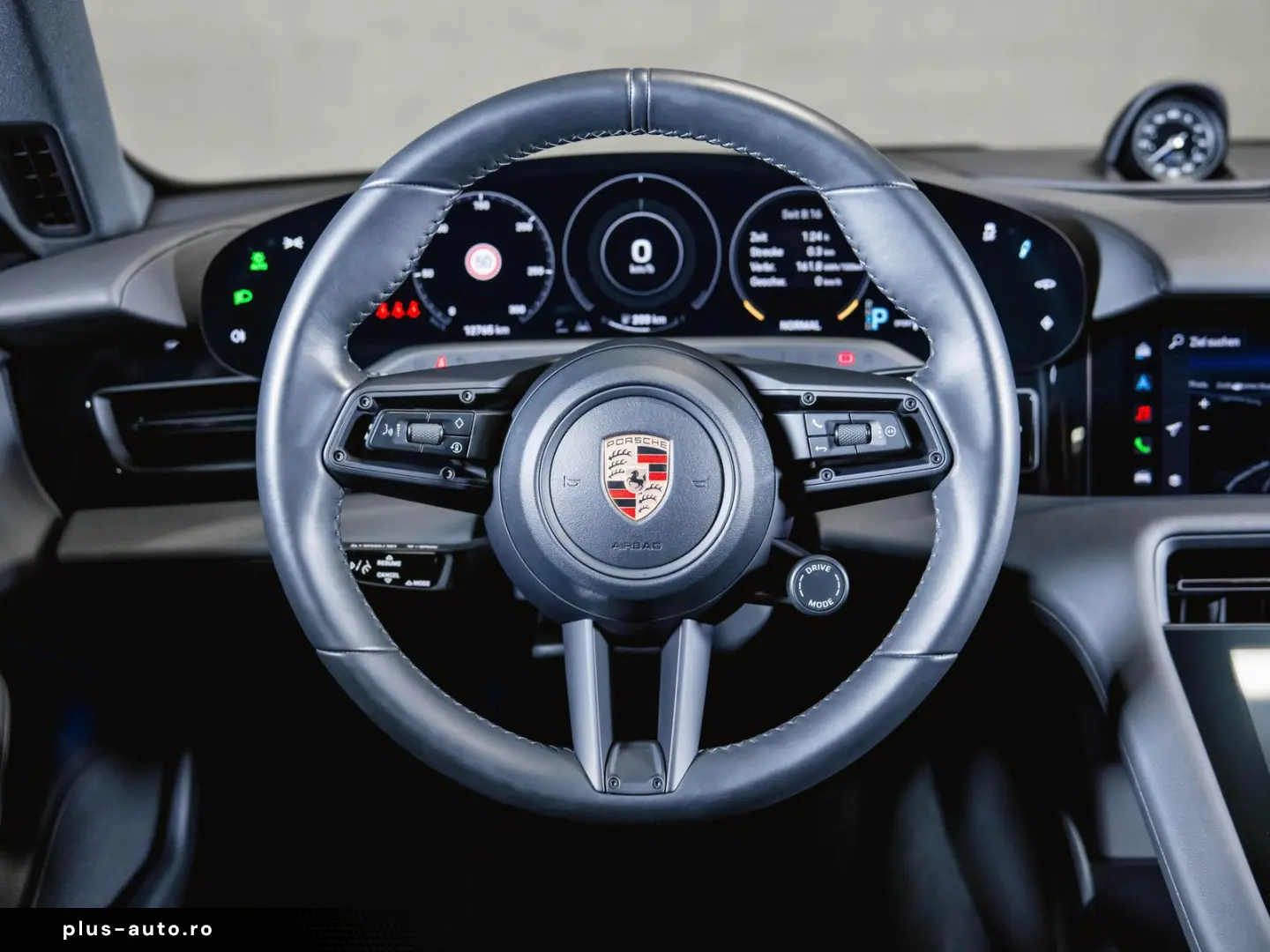 PORSCHE Taycan Performancebatterie  Panoramadach 4 1