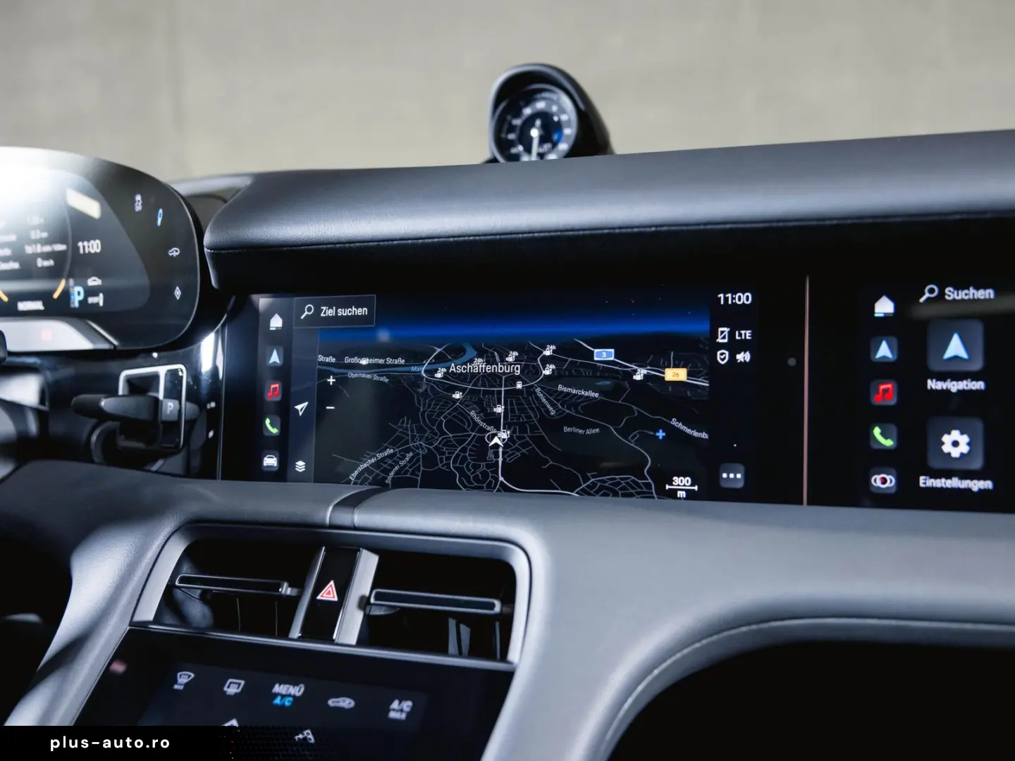 PORSCHE Taycan Performancebatterie  Panoramadach 4 1