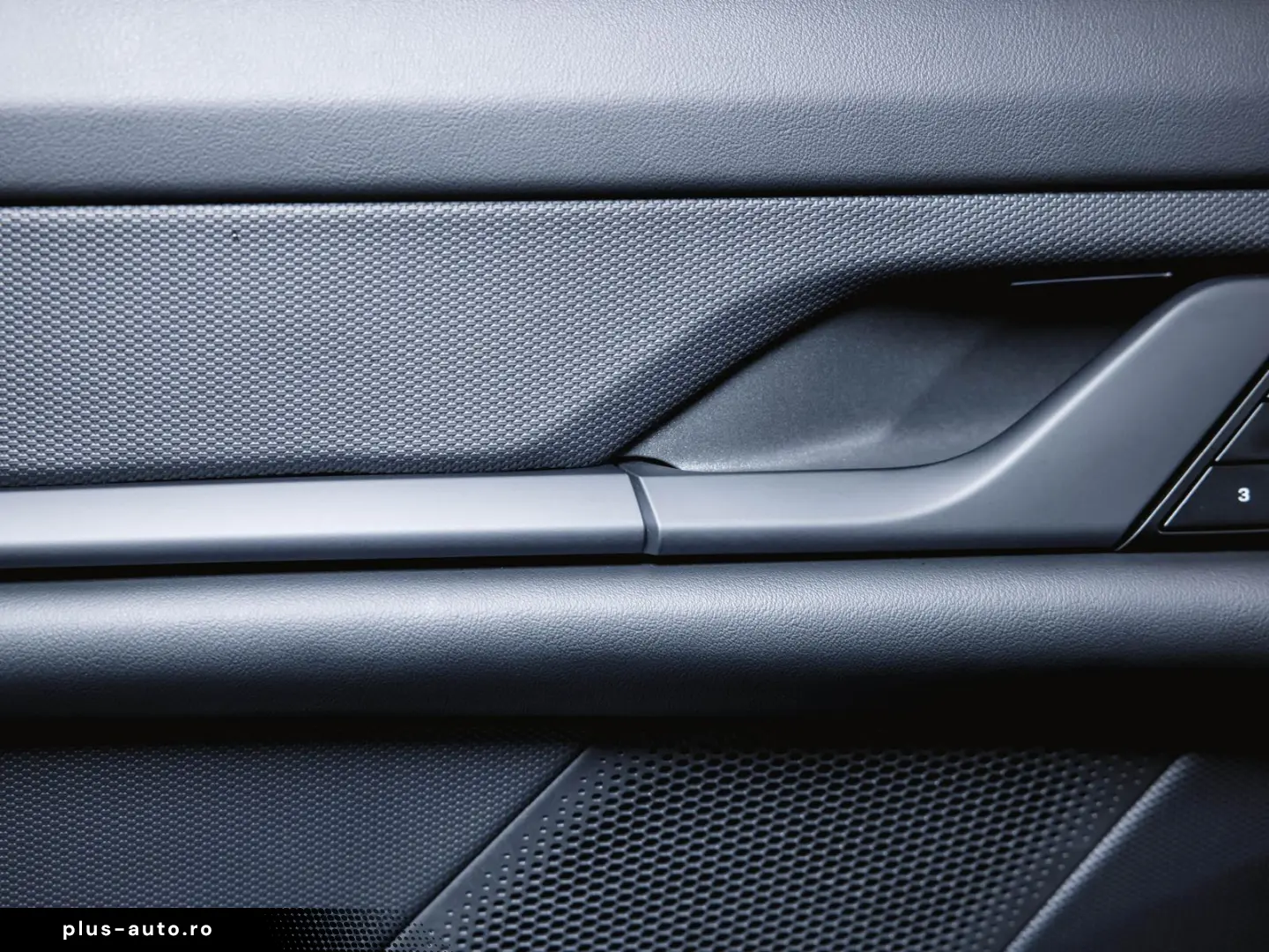 PORSCHE Taycan Performancebatterie  Panoramadach 4 1