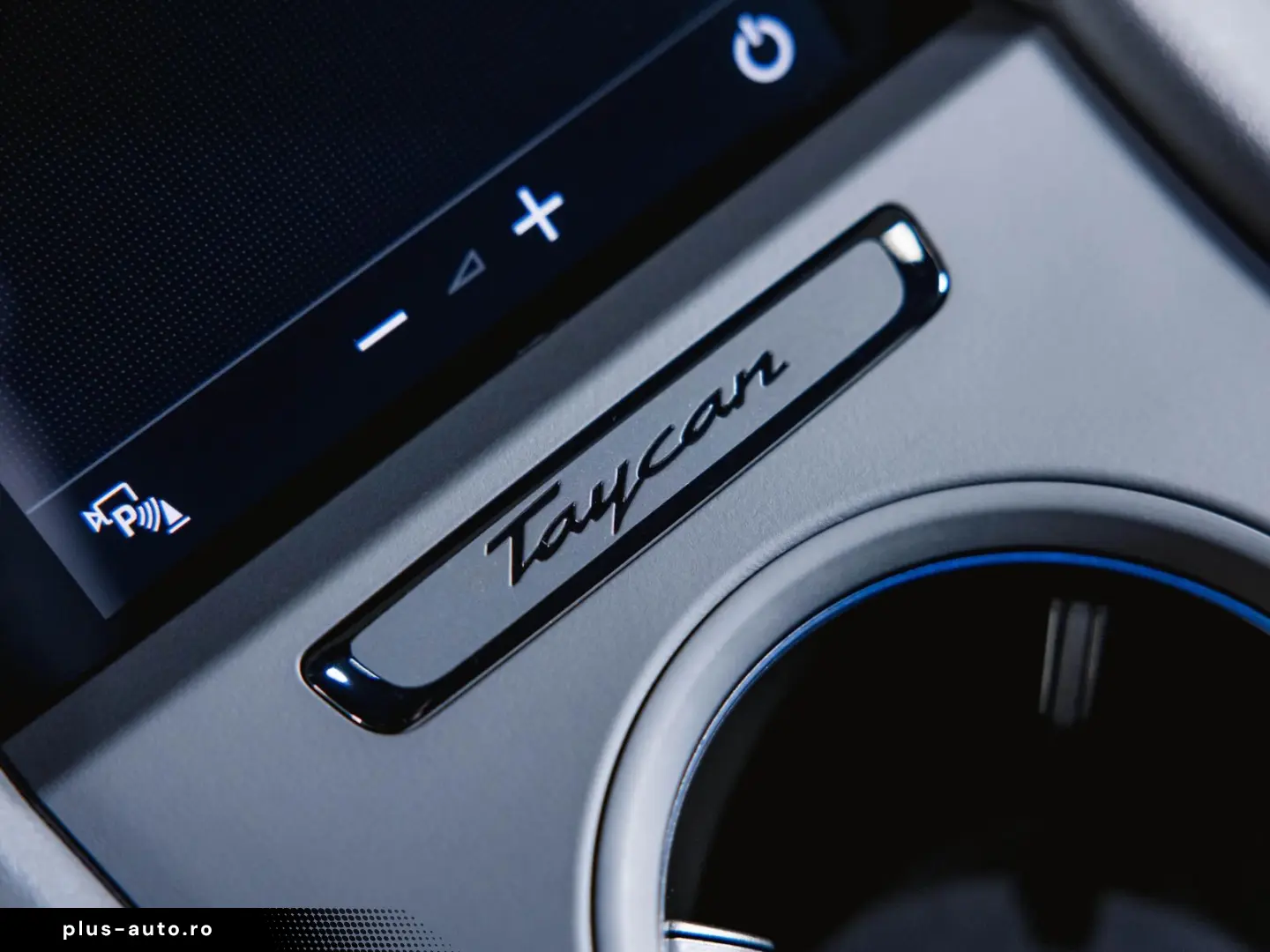 PORSCHE Taycan Performancebatterie  Panoramadach 4 1