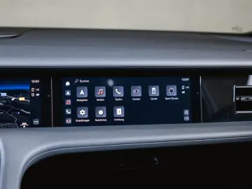 PORSCHE Taycan Performancebatterie  Panoramadach 4 1