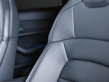 PORSCHE Taycan Performancebatterie  Panoramadach 4 1