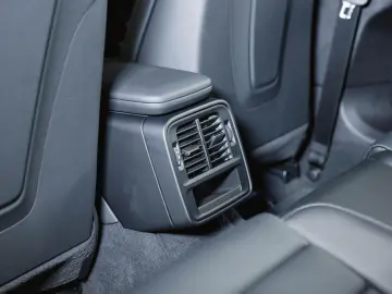 PORSCHE Taycan Performancebatterie  Panoramadach 4 1