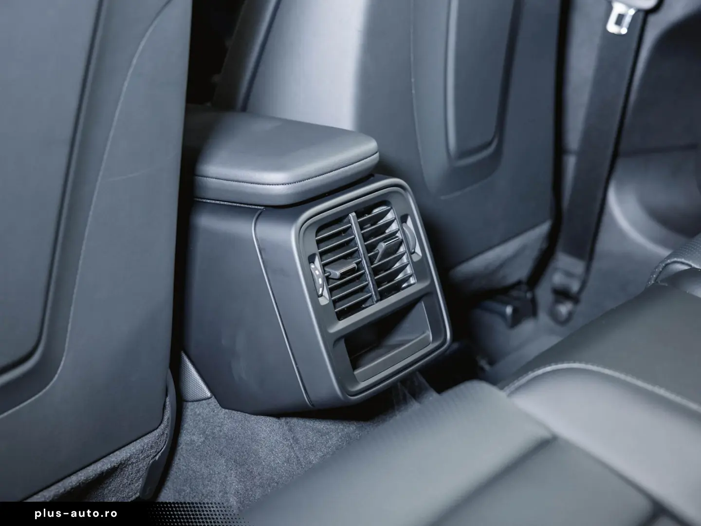 PORSCHE Taycan Performancebatterie  Panoramadach 4 1