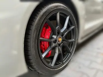 PORSCHE Taycan GTS GTS PANO BURM HinterachsL Carbon HuD