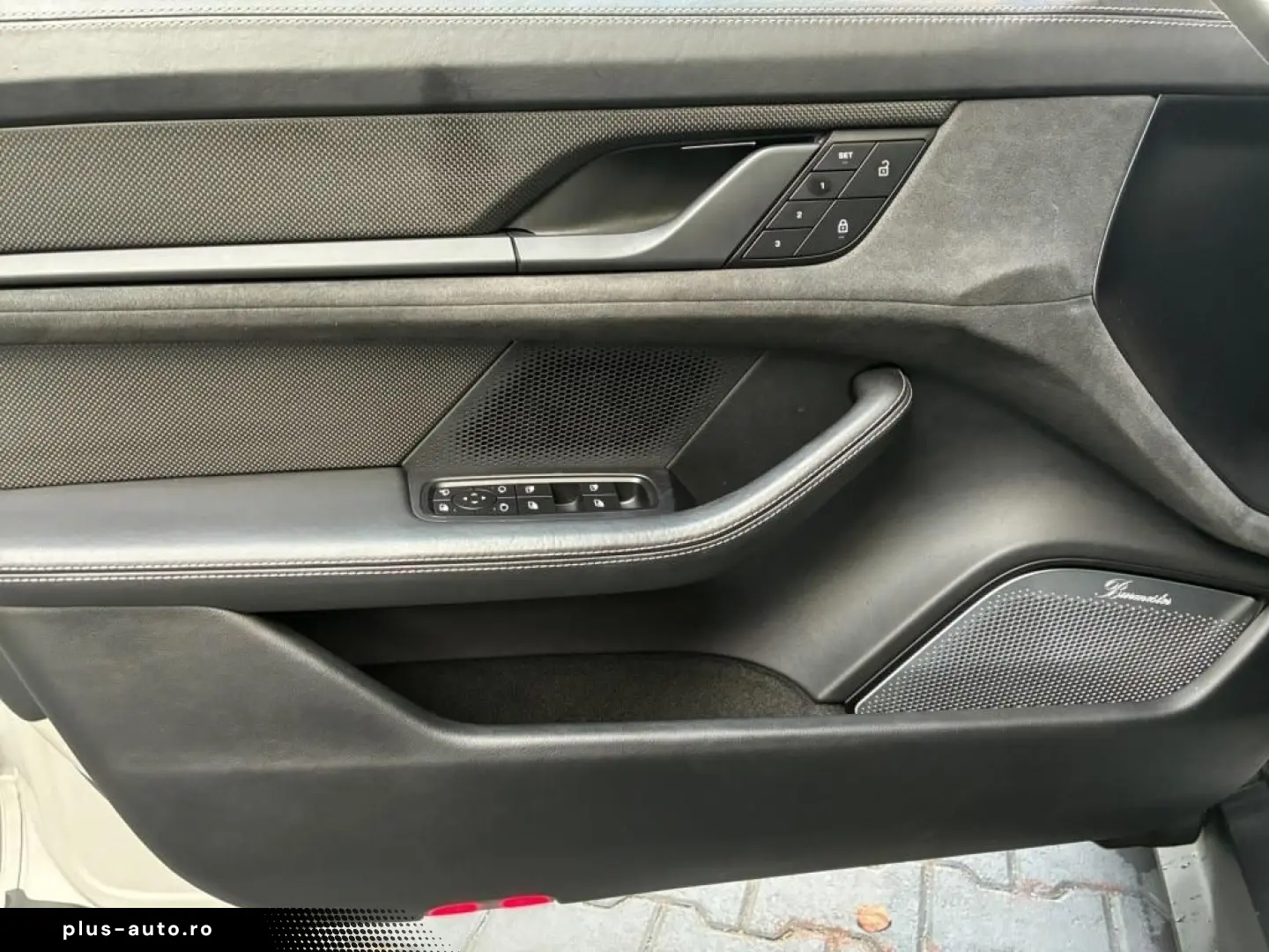 PORSCHE Taycan GTS GTS PANO BURM HinterachsL Carbon HuD