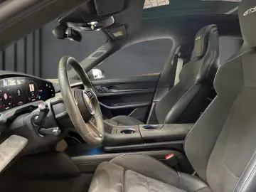 PORSCHE Taycan GTS GTS PANO BURM HinterachsL Carbon HuD