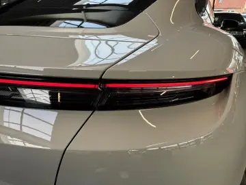 PORSCHE Taycan GTS GTS PANO BURM HinterachsL Carbon HuD