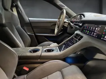 PORSCHE Taycan GTS GTS PANO BURM HinterachsL Carbon HuD