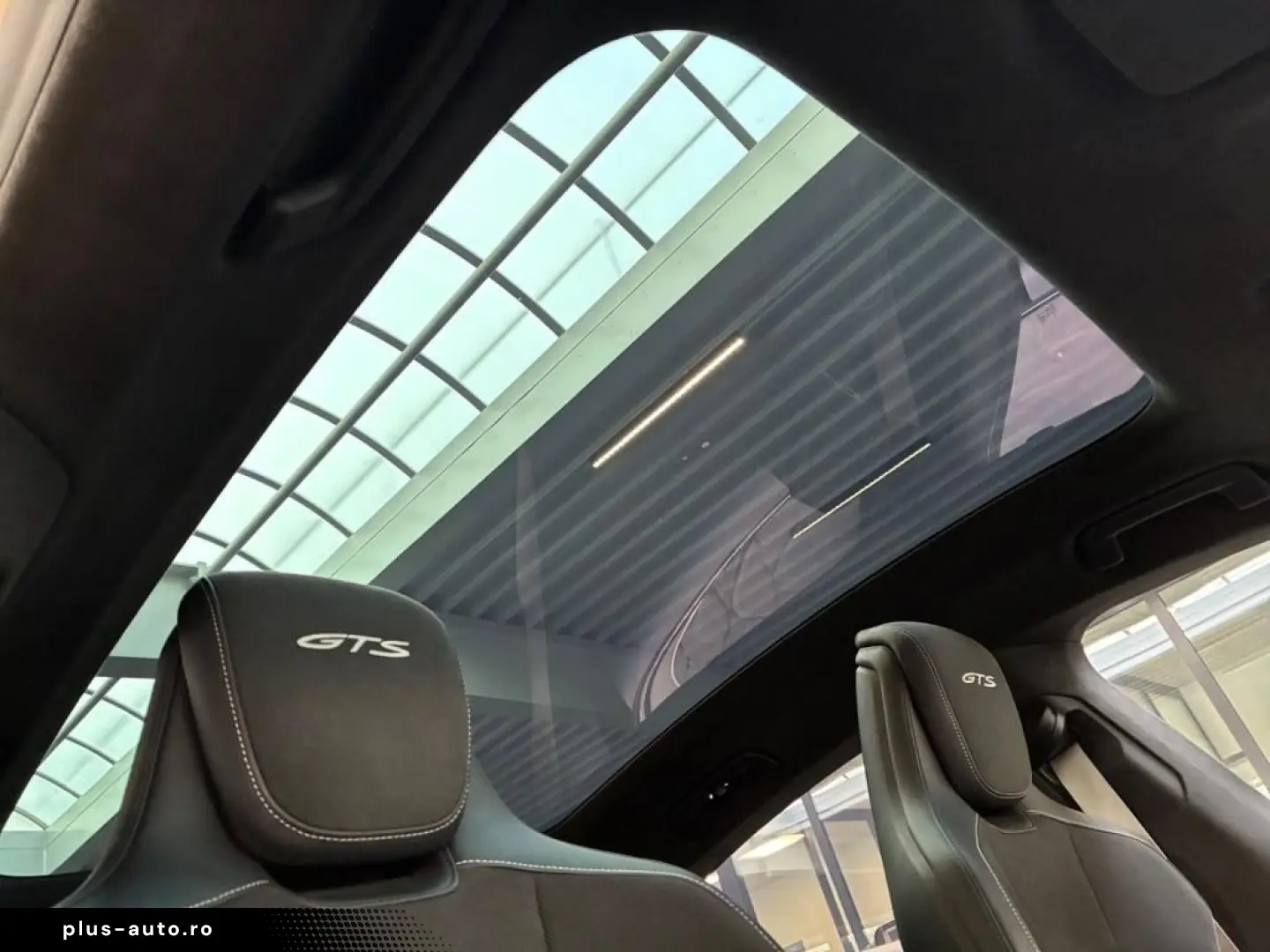 PORSCHE Taycan GTS GTS PANO BURM HinterachsL Carbon HuD